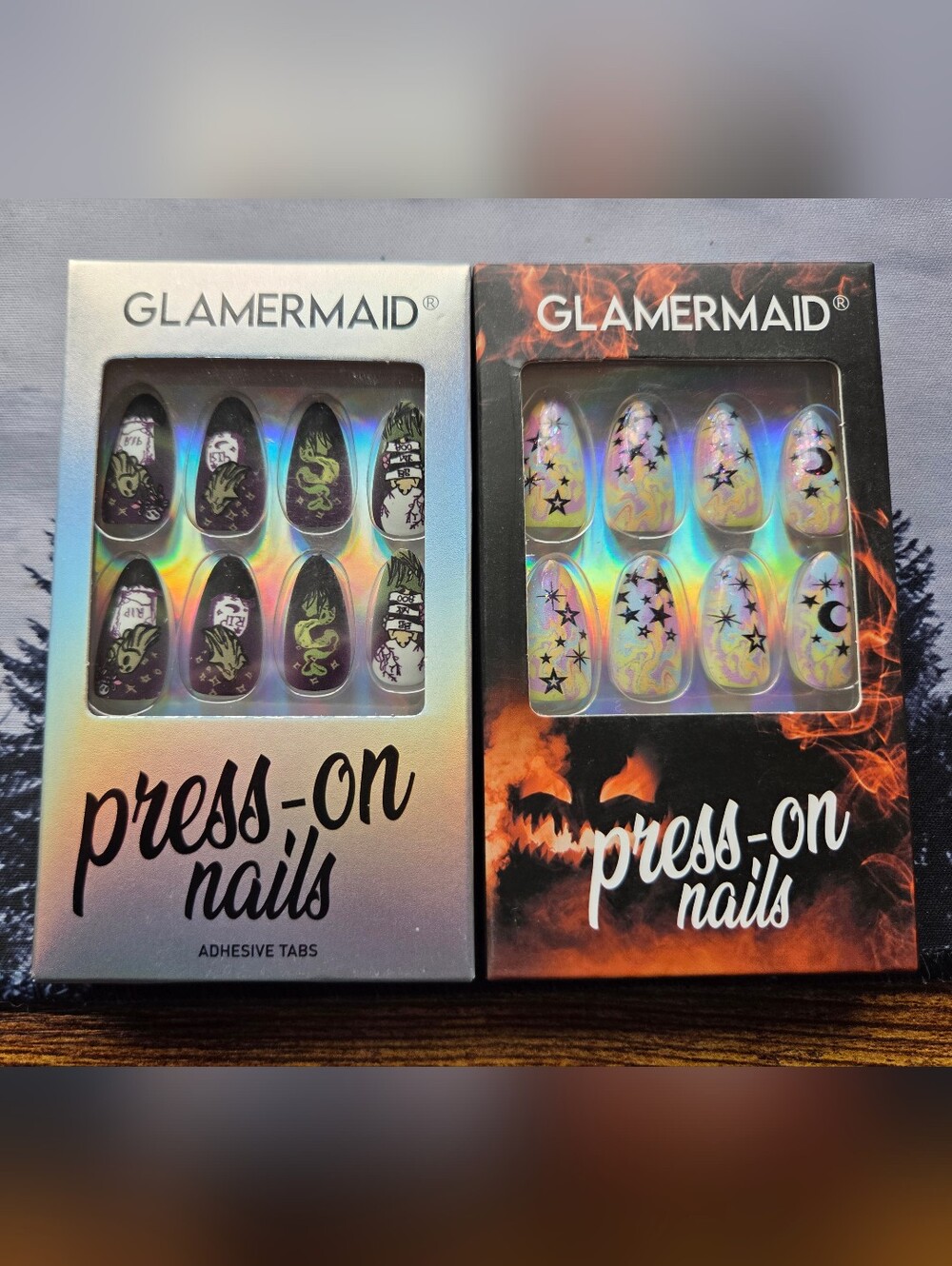 Glamermaid Press-On Nails - Holographic Black & Iridescent Star Set